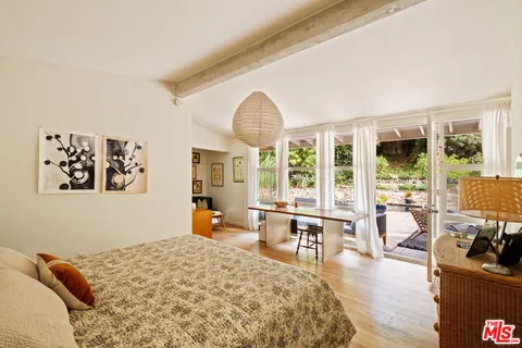 $2,395,000 | 3376 Mandeville Canyon Road, Los Angeles, CA 90049