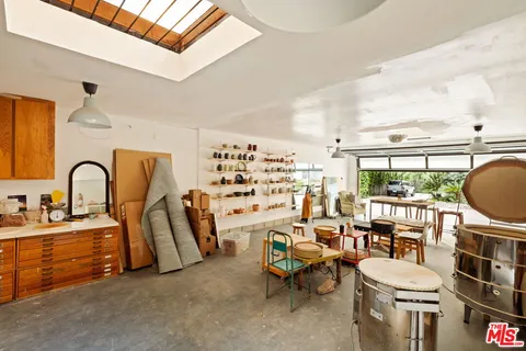 $2,395,000 | 3376 Mandeville Canyon Road, Los Angeles, CA 90049