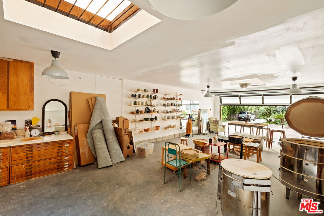 3376 Mandeville Canyon Road Los Angeles, CA 90049 - Photo 20 of 20