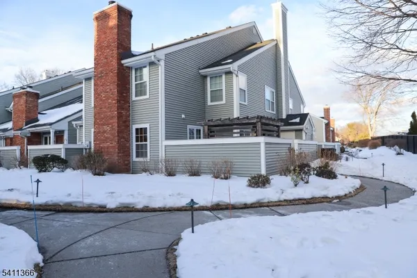 $520,000 | 332 Greenbriar Drive, Unit 8, Union, NJ 07083