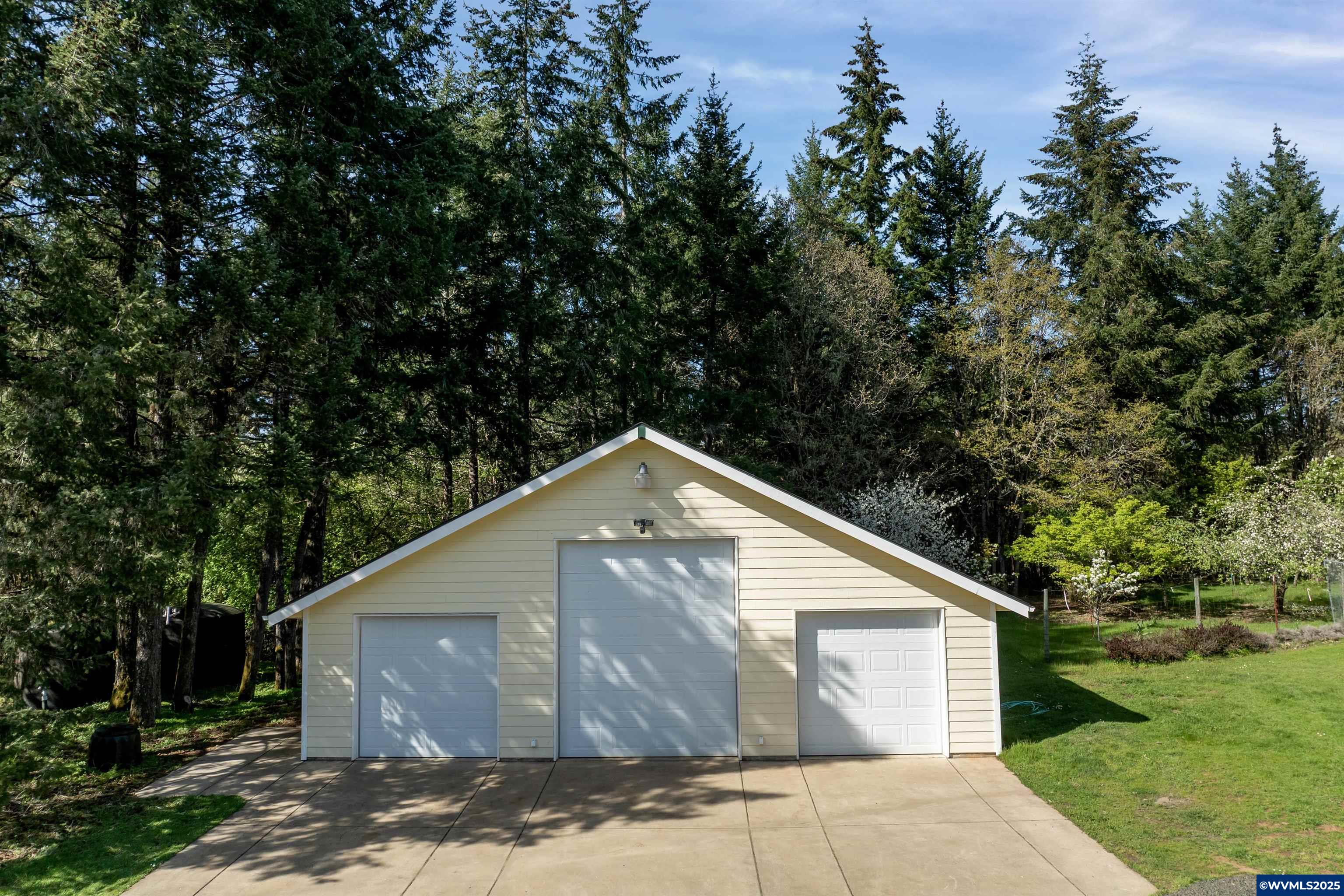 17234 Oakdale Road Dallas, OR 97338 - Photo 40 of 48