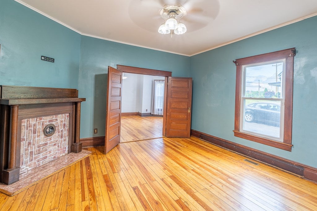 3083 Greenbriar Road Draper, VA 24324 - Photo 7 of 42 Gallery Image 7