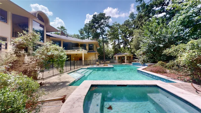 $10,000 | 24 Autumn Crescent, The Woodlands, TX 77381