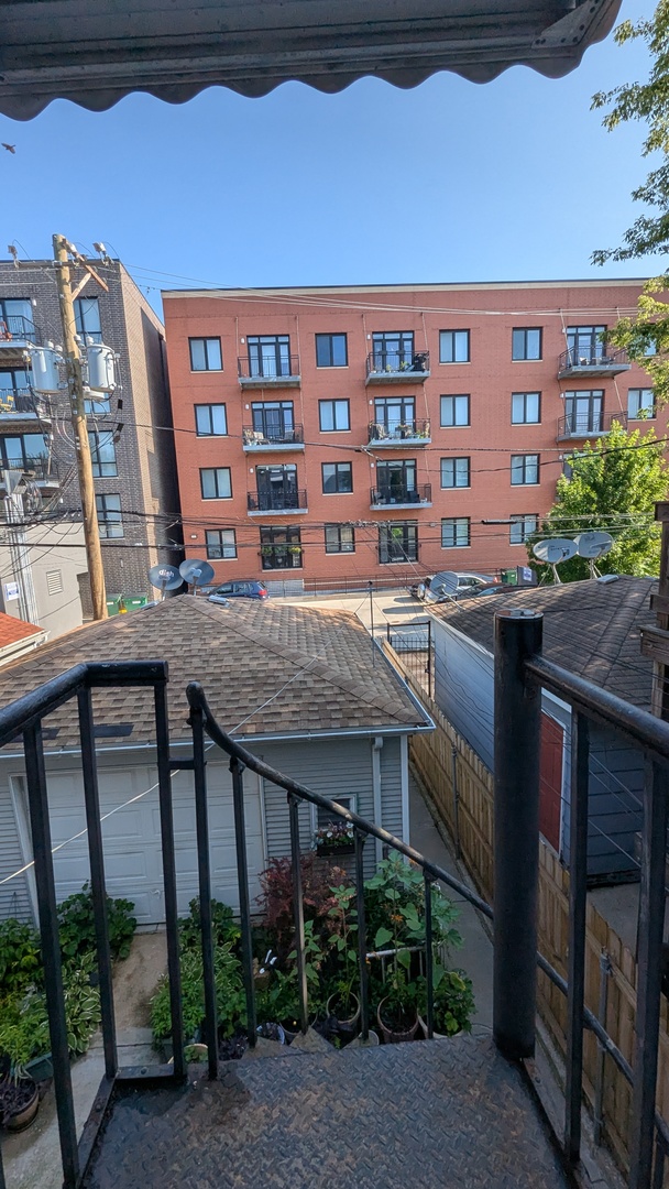 2834 West Fletcher Street, Unit 2R Chicago, IL 60618 - Photo 12 of 12