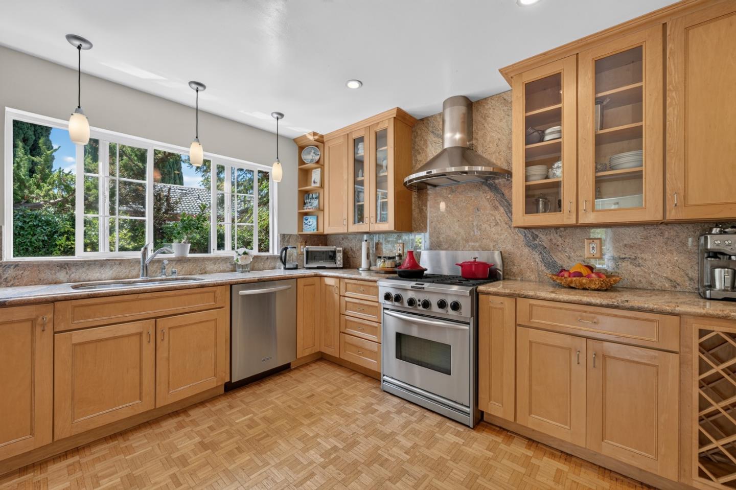 1663 Finch Way Sunnyvale, CA 94087 - Photo 25 of 87