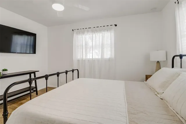 $389,999 | 4711 Forest Glen Drive, North Fort Myers, FL 33903