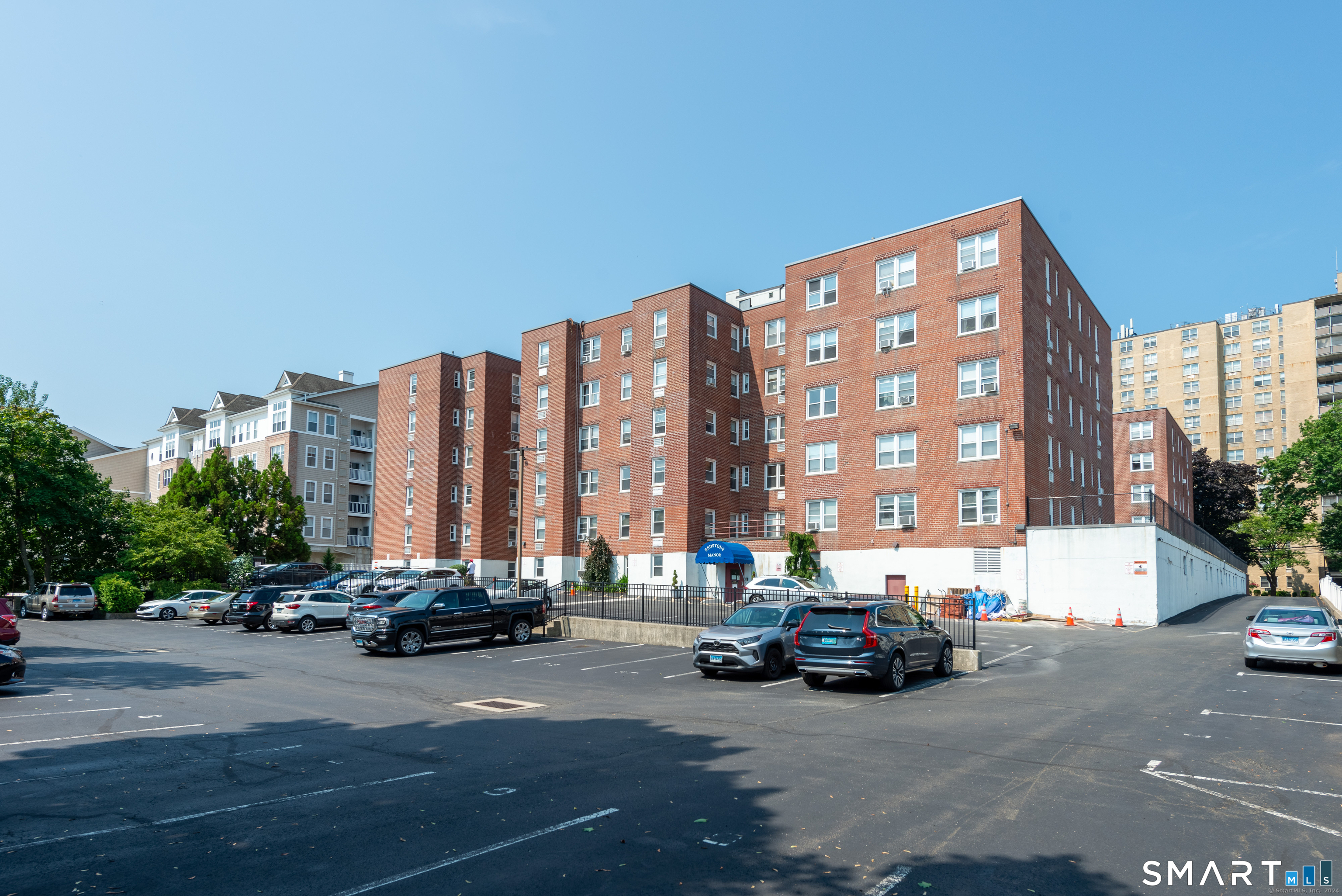 39 Glenbrook Road, Unit 2T Stamford, CT 06902 - Photo 10 of 10