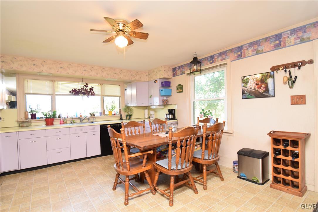 4268 Gradwohl Switch Road Nazareth, PA 18064 - Photo 8 of 27 Gallery Image 8