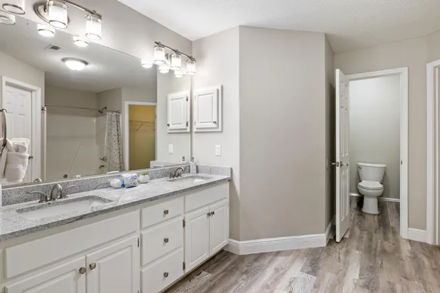 $530,000 | 2005 Cardinal Lane, Navarre, FL 32566