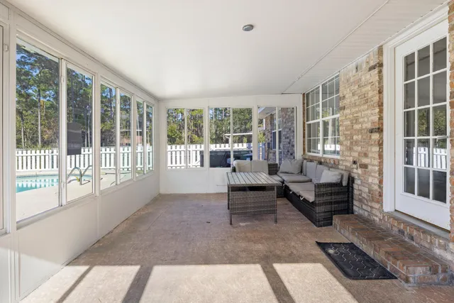 $530,000 | 2005 Cardinal Lane, Navarre, FL 32566