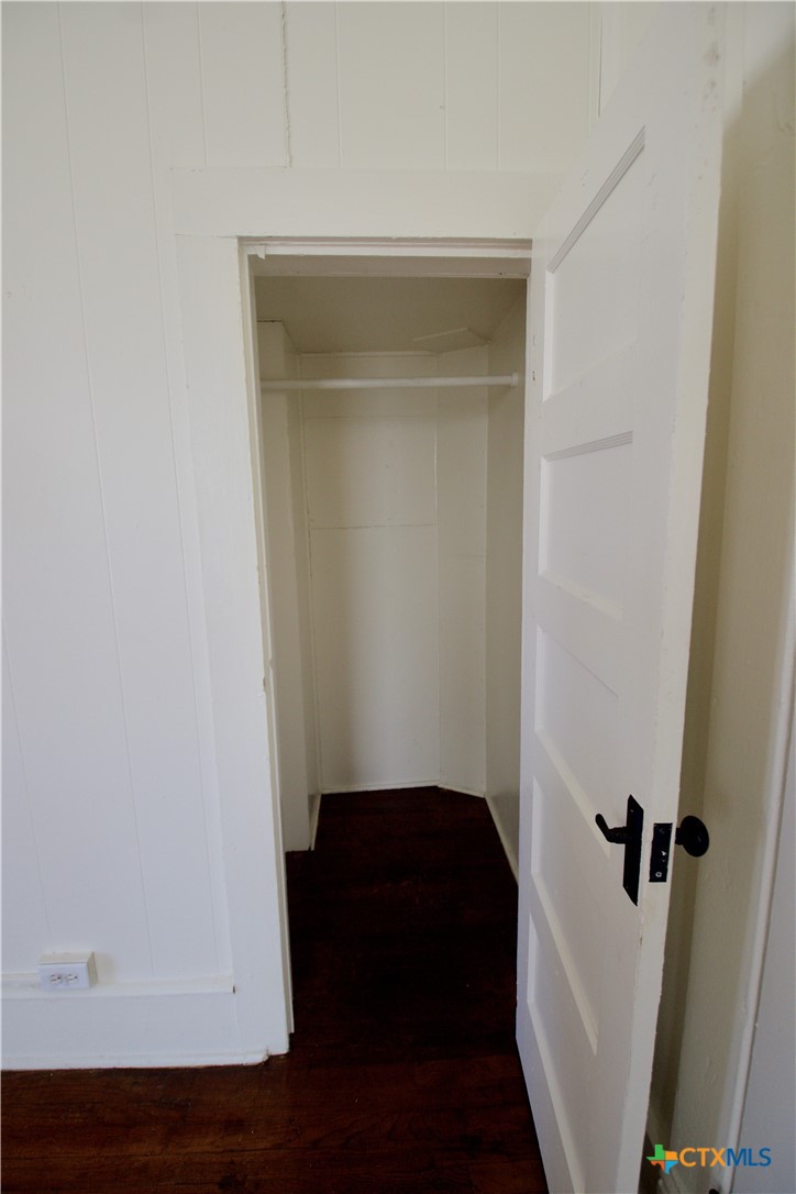 617 North 6th Street Temple, TX 76501 - Photo 20 of 38 a view of cupboard