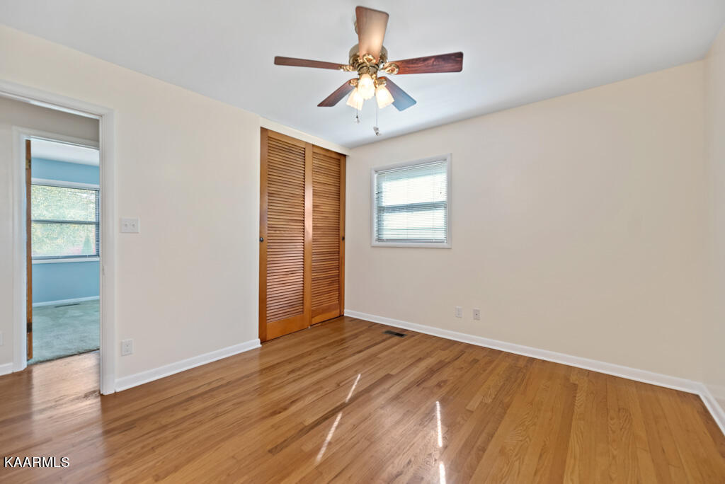 504 Robertsville Road Oak Ridge, TN 37830 - Photo 10 of 20 Master Bedroom