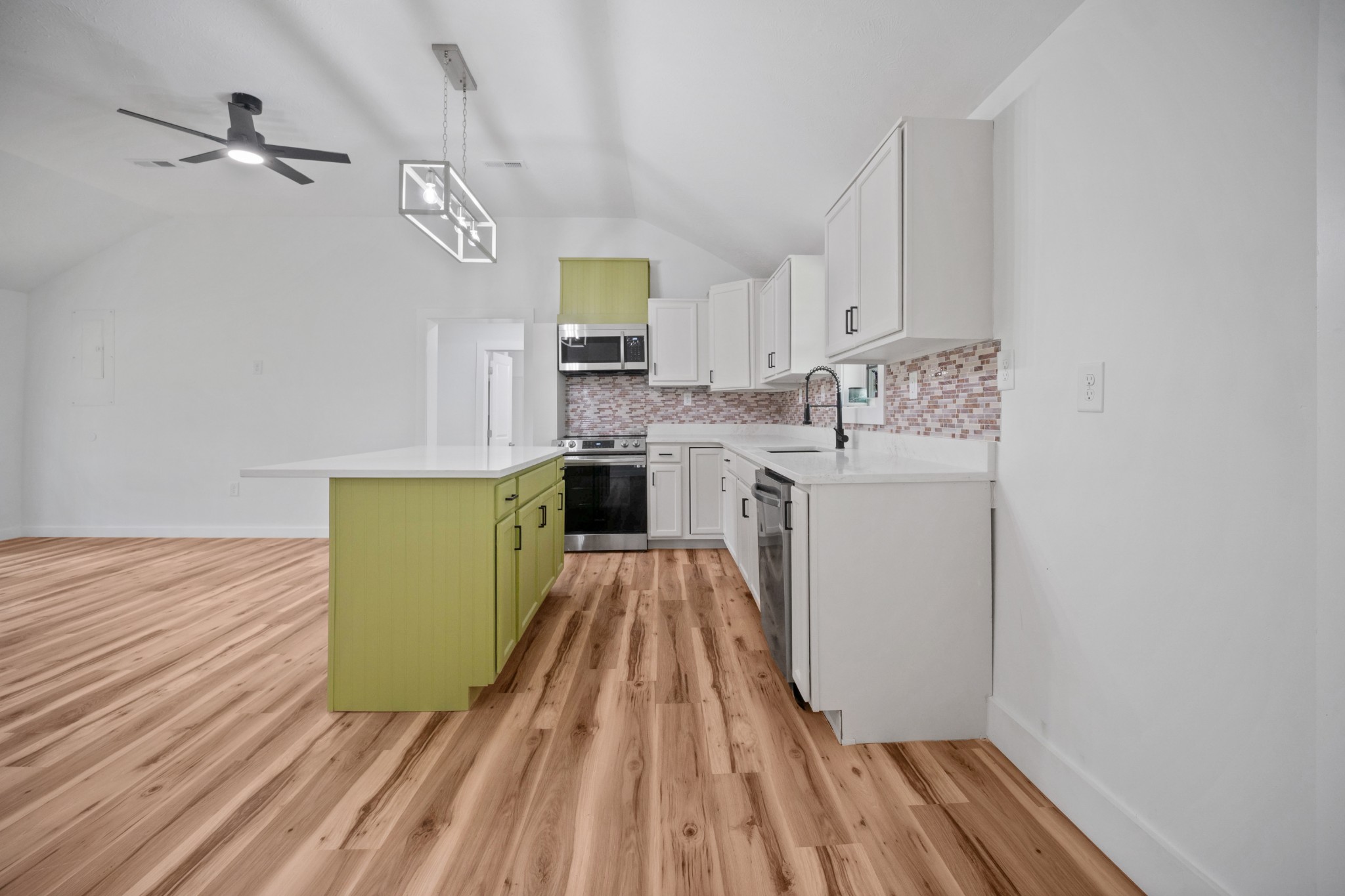 1601 Maple Valley Road Charlotte, TN 37036 - Photo 5 of 24 Gallery Image 5