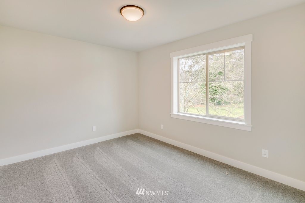 4 213th Street Southwest Bothell, WA 98021 - Photo 12 of 28