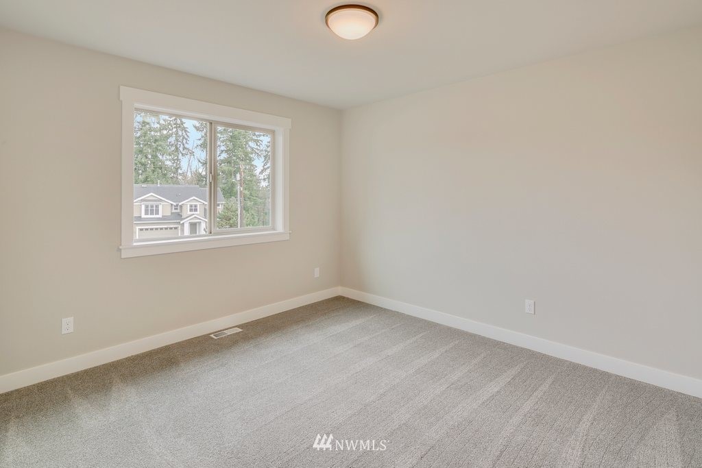 4 213th Street Southwest Bothell, WA 98021 - Photo 15 of 28