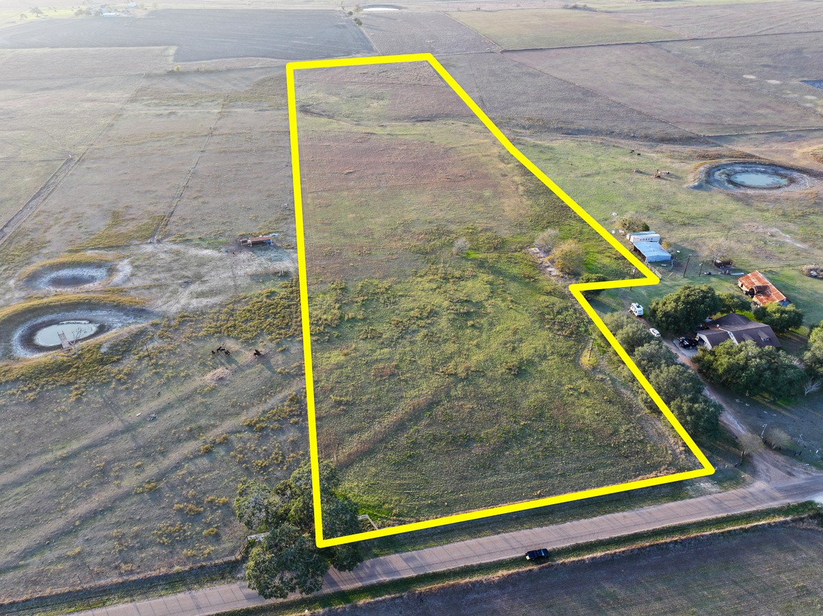 5895 Farek-Loth Road Schulenburg, TX 78956 - Photo 5 of 15
