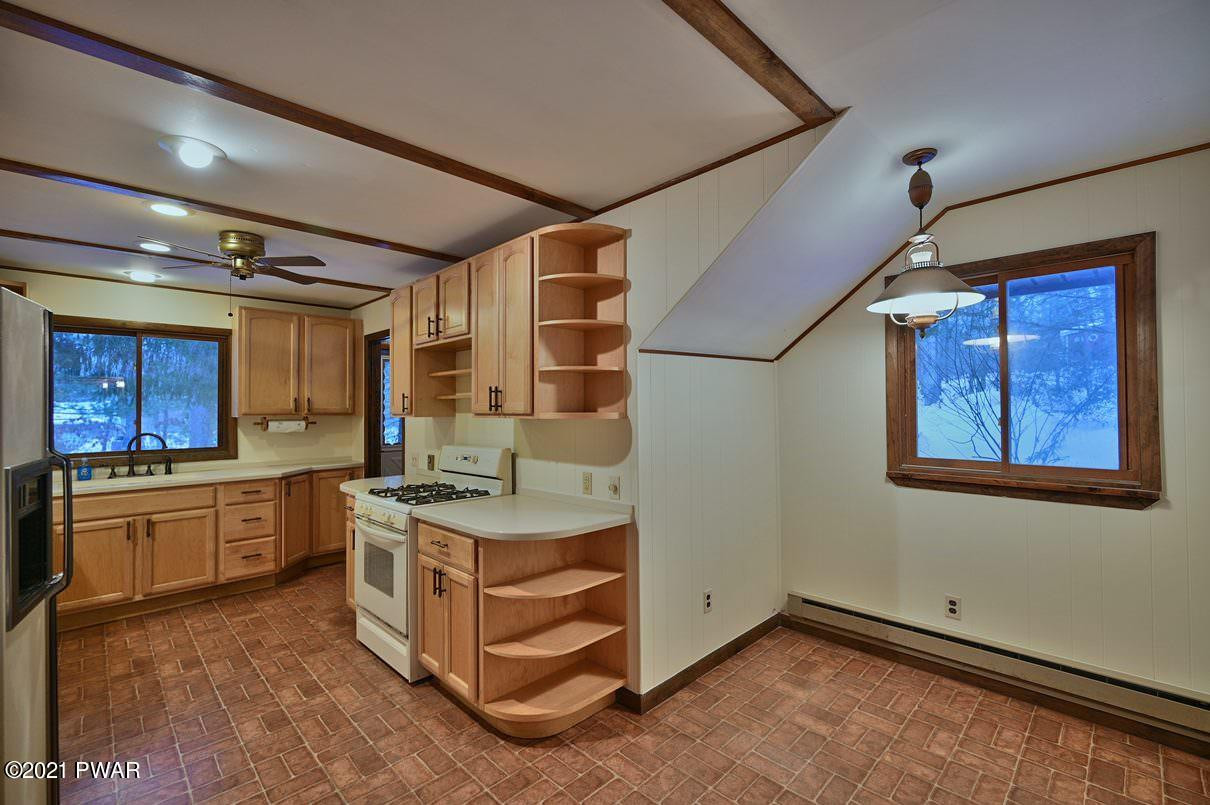 142 Market Road Greeley, PA 18425 - Photo 23 of 98
