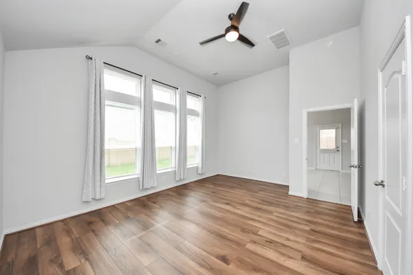 $317,500 | 12 Montecito Lane, Manvel, TX 77578