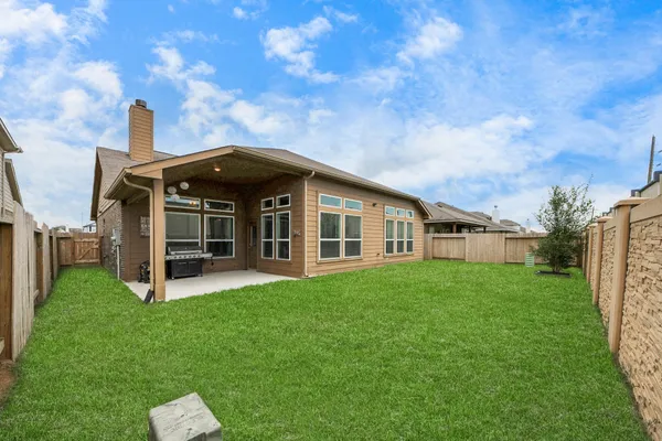 $317,500 | 12 Montecito Lane, Manvel, TX 77578