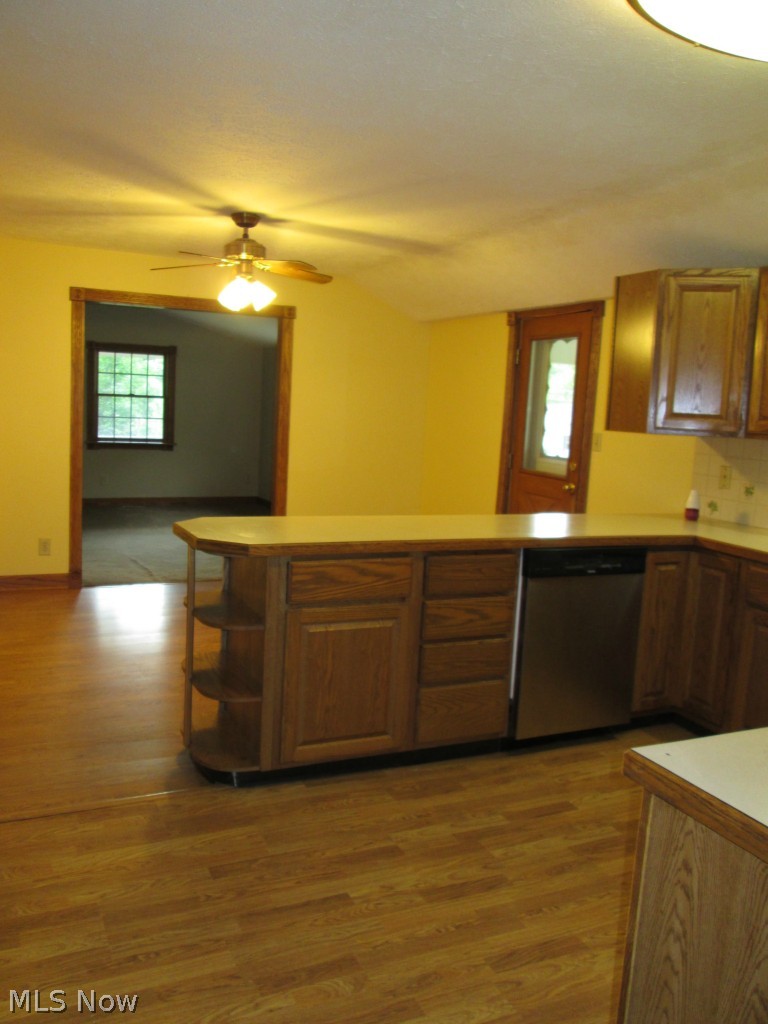 7089 Manchester Road Canal Fulton, OH 44614 - Photo 4 of 24 Gallery Image 4