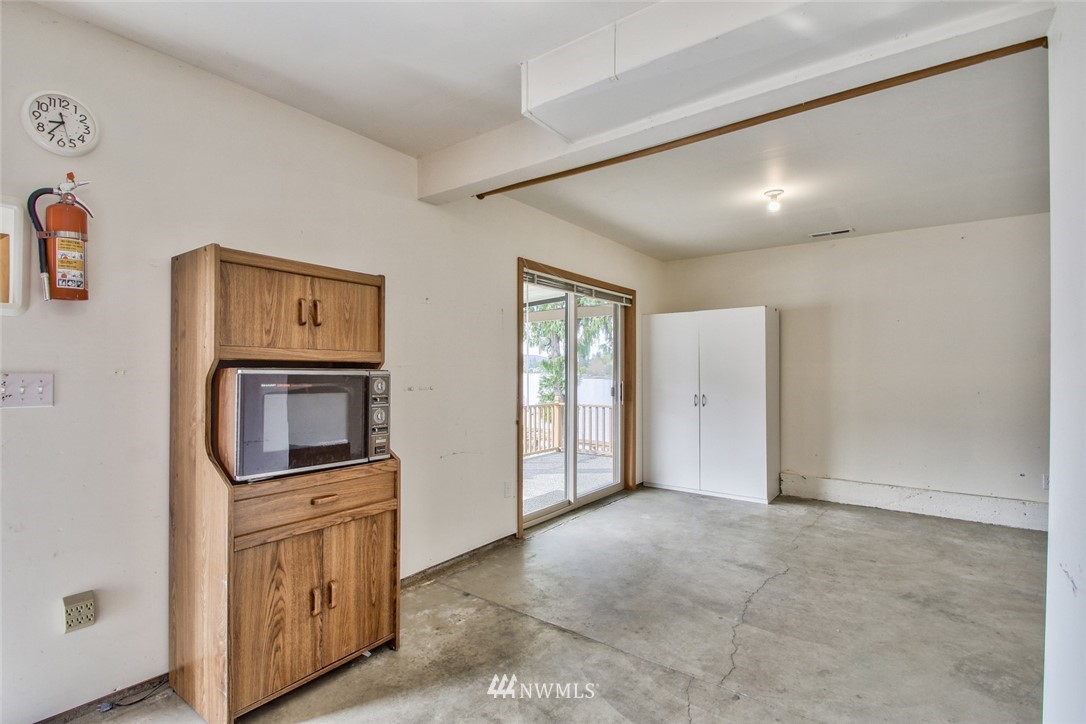 18828 Sulfur Springs Road Mount Vernon, WA 98274 - Photo 17 of 23 Gallery Image 17