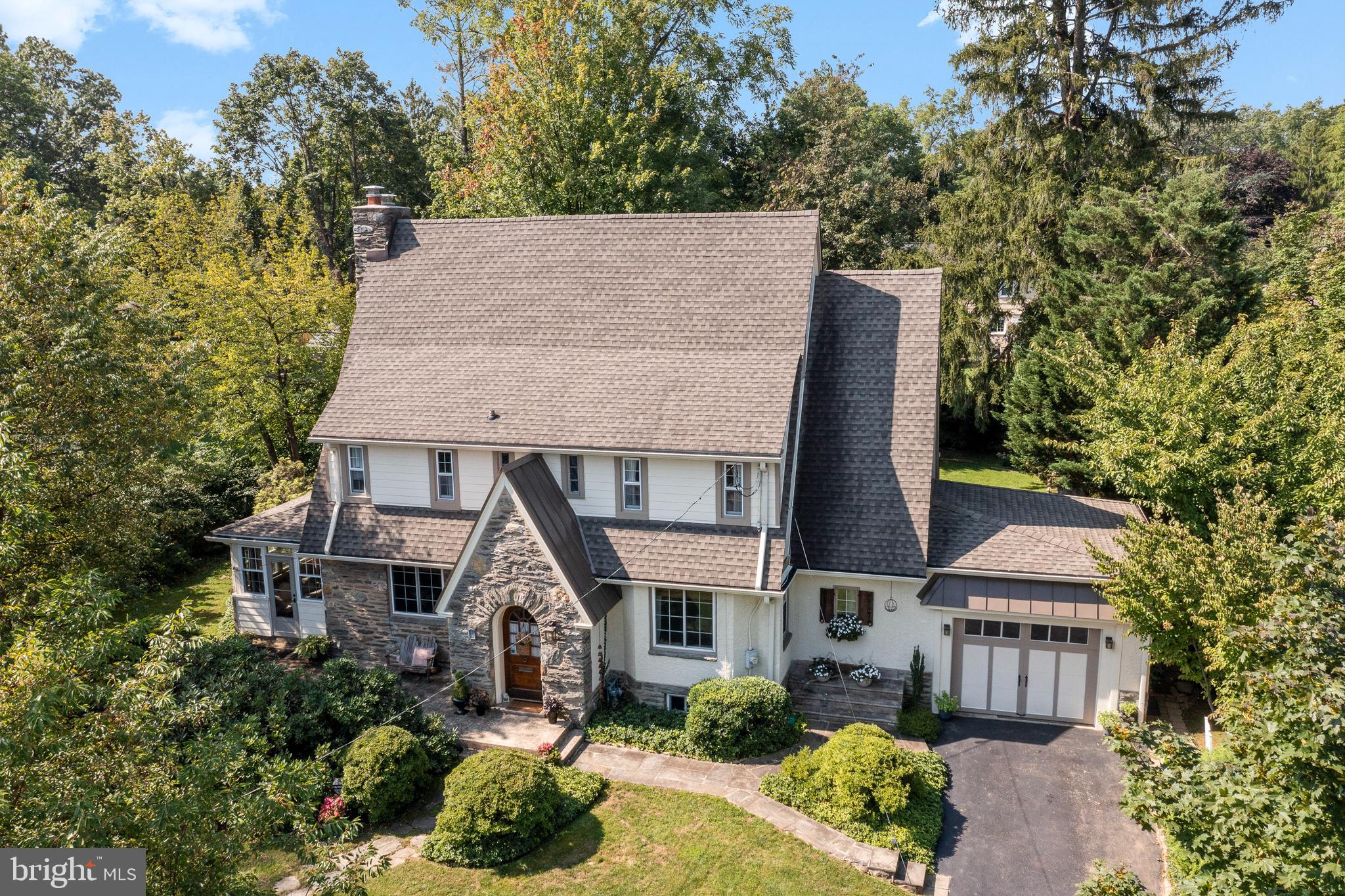 232 Walnut Road Wayne, PA 19087 - Photo 1 of 35 Welcome to 232 Walnut Road!