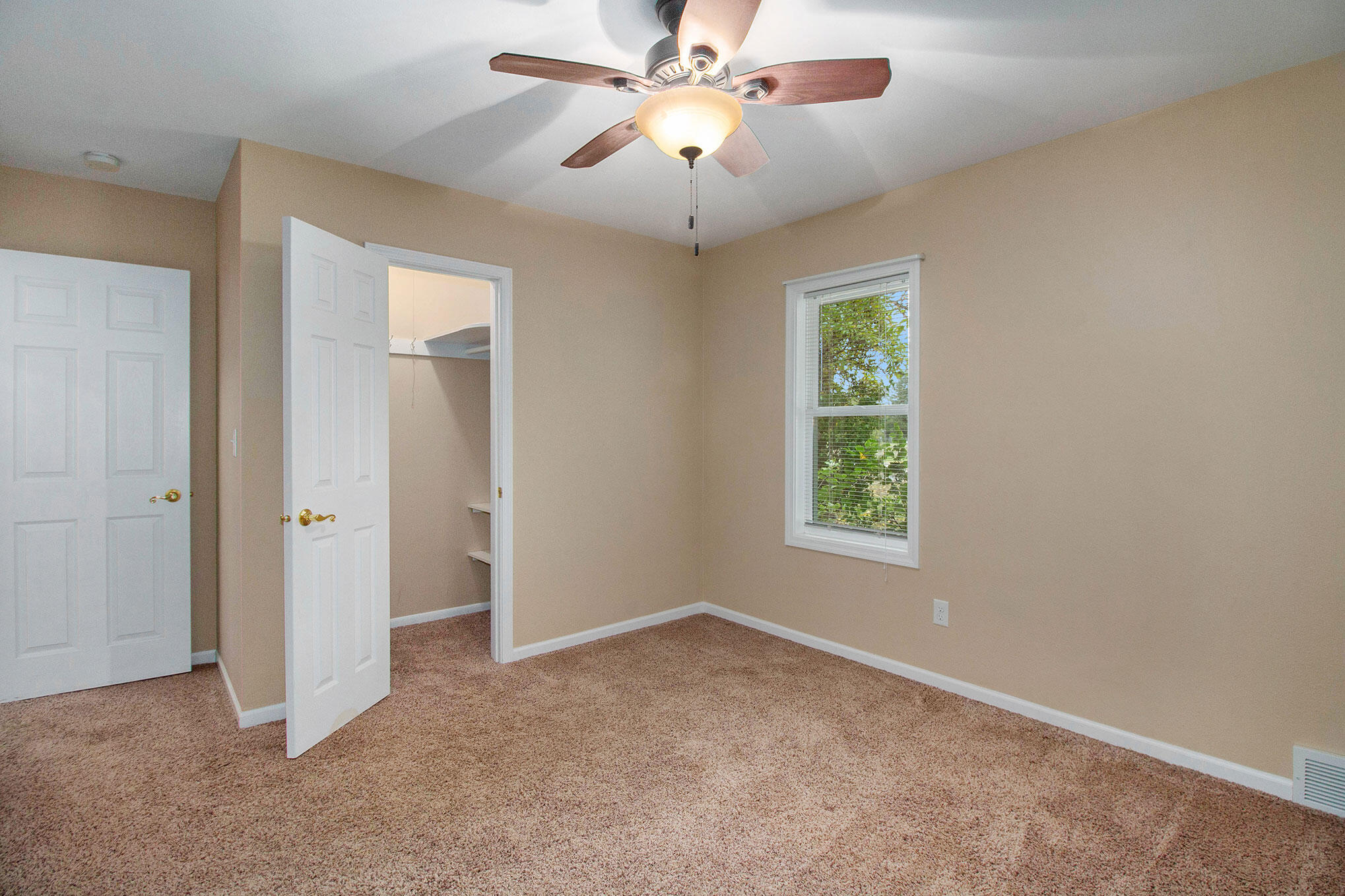 10200 Frost Road Portland, MI 48875 - Photo 14 of 57 IMG_4315