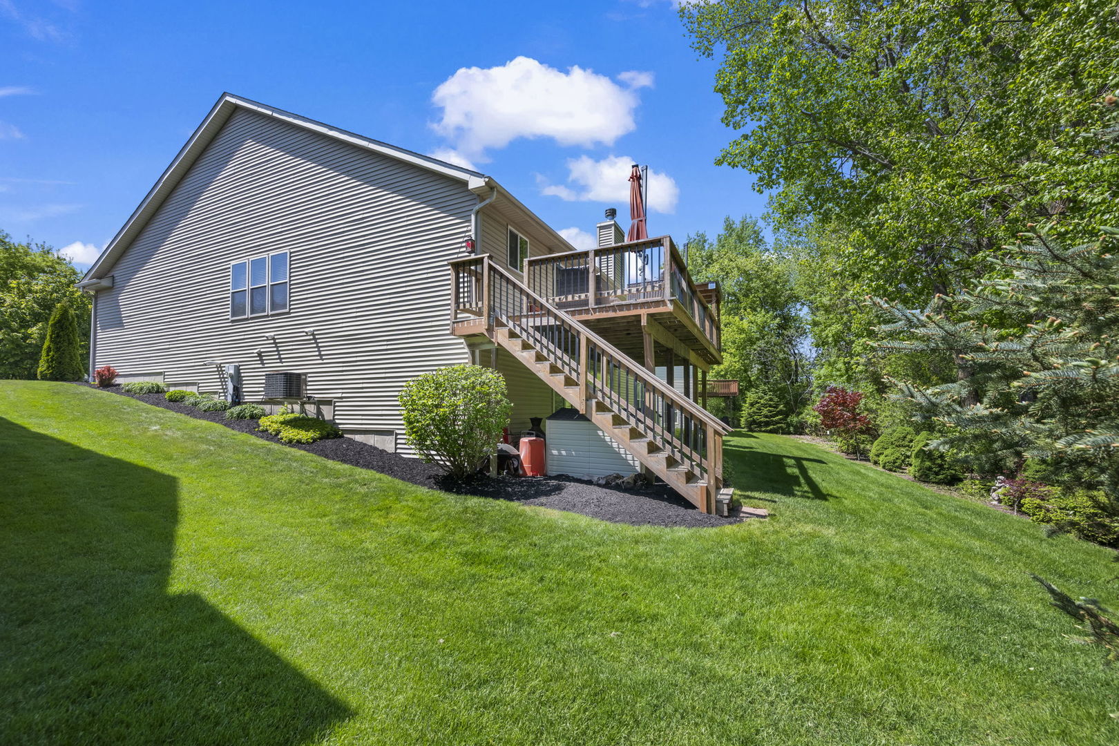 861 Prairie Ridge Drive Woodstock, IL 60098 - Photo 8 of 40