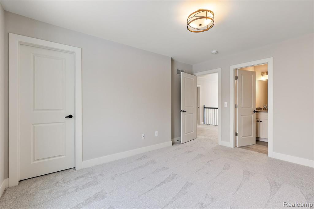 736 Elizabeth Street Rochester, MI 48307 - Photo 23 of 32