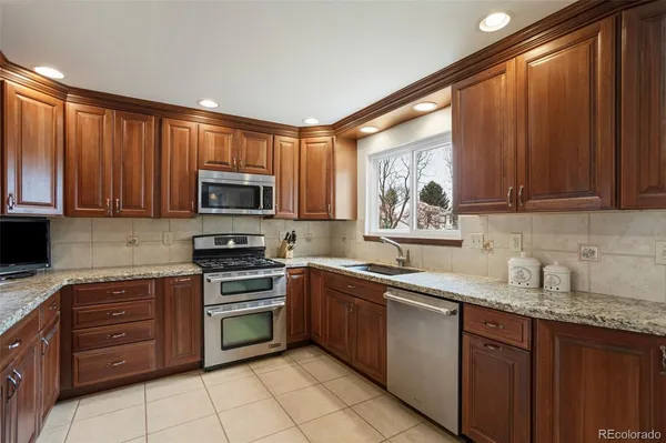 $624,900 | 4713 South Fraser Street, Aurora, CO 80015
