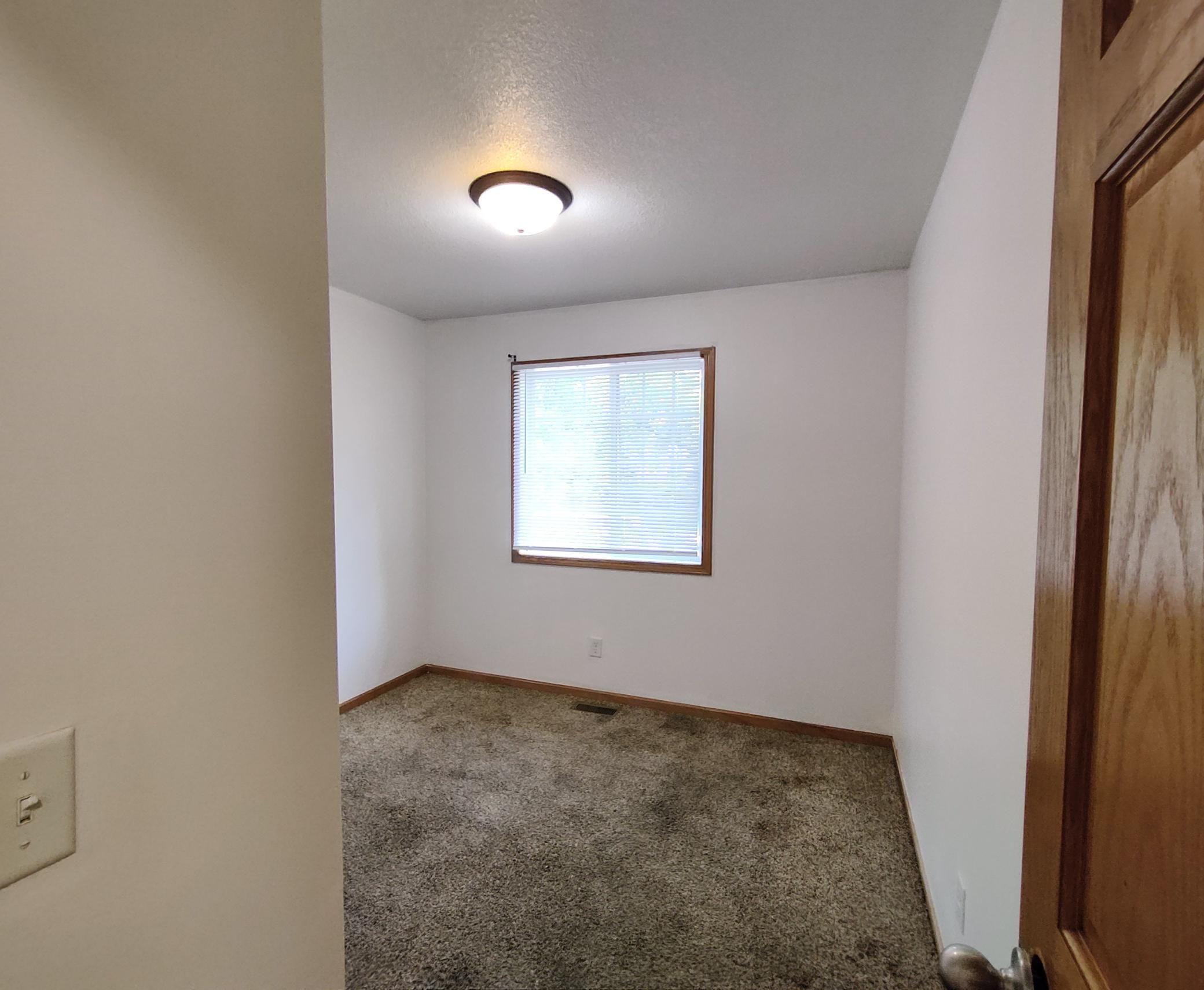 14432 15th Avenue North Minneapolis, MN 55447 - Photo 7 of 39