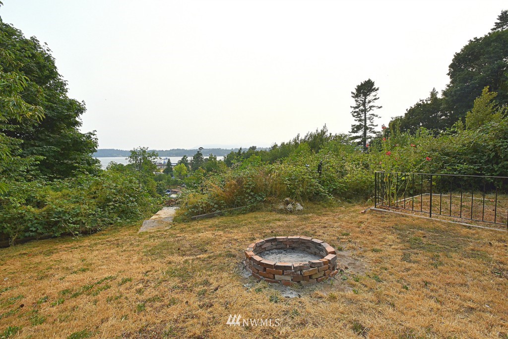 2557 MacKenzie Road Bellingham, WA 98226 - Photo 12 of 25 Gallery Image 12