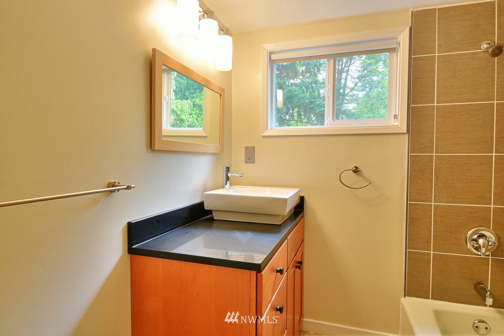 2557 MacKenzie Road Bellingham, WA 98226 - Photo 20 of 25 Gallery Image 20