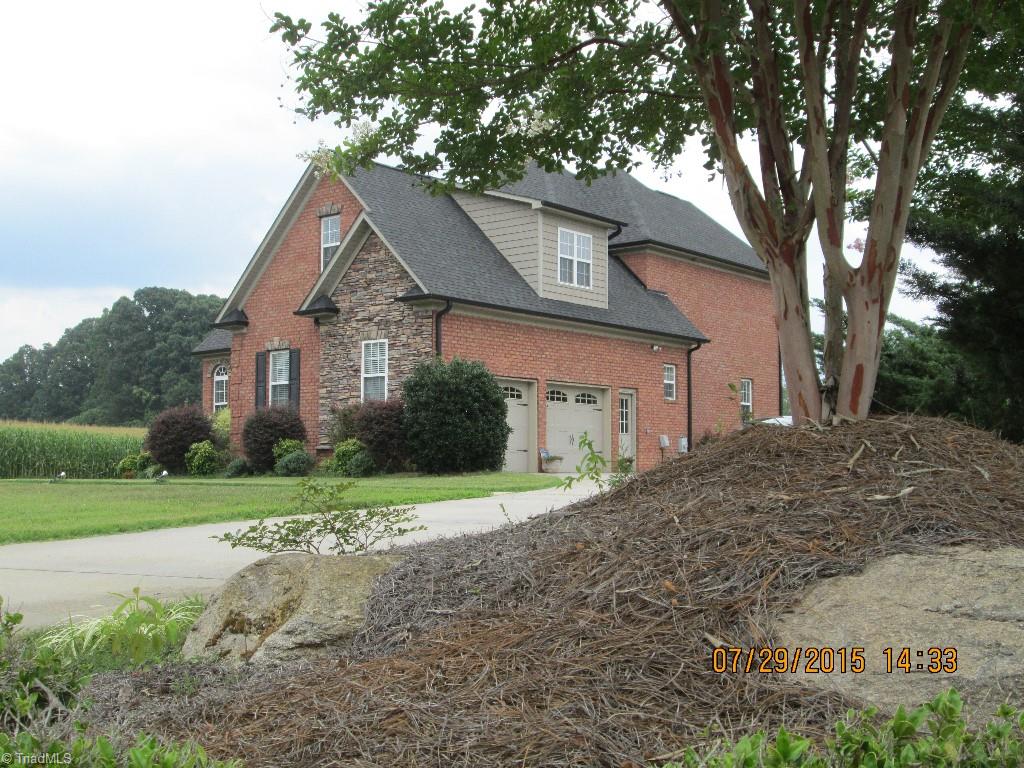 1984 Payne Road Lexington, NC 27295 - Photo 2 of 30 Gallery Image 2