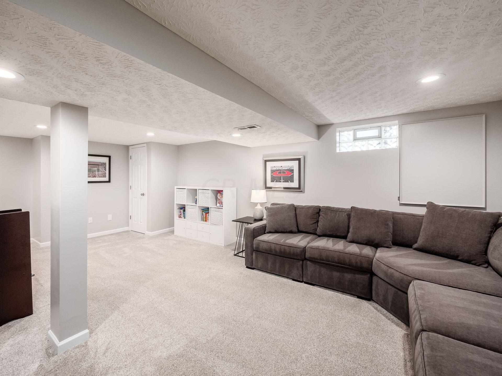 2476 Limestone Way Columbus, OH 43228 - Photo 39 of 52 Lower Level
