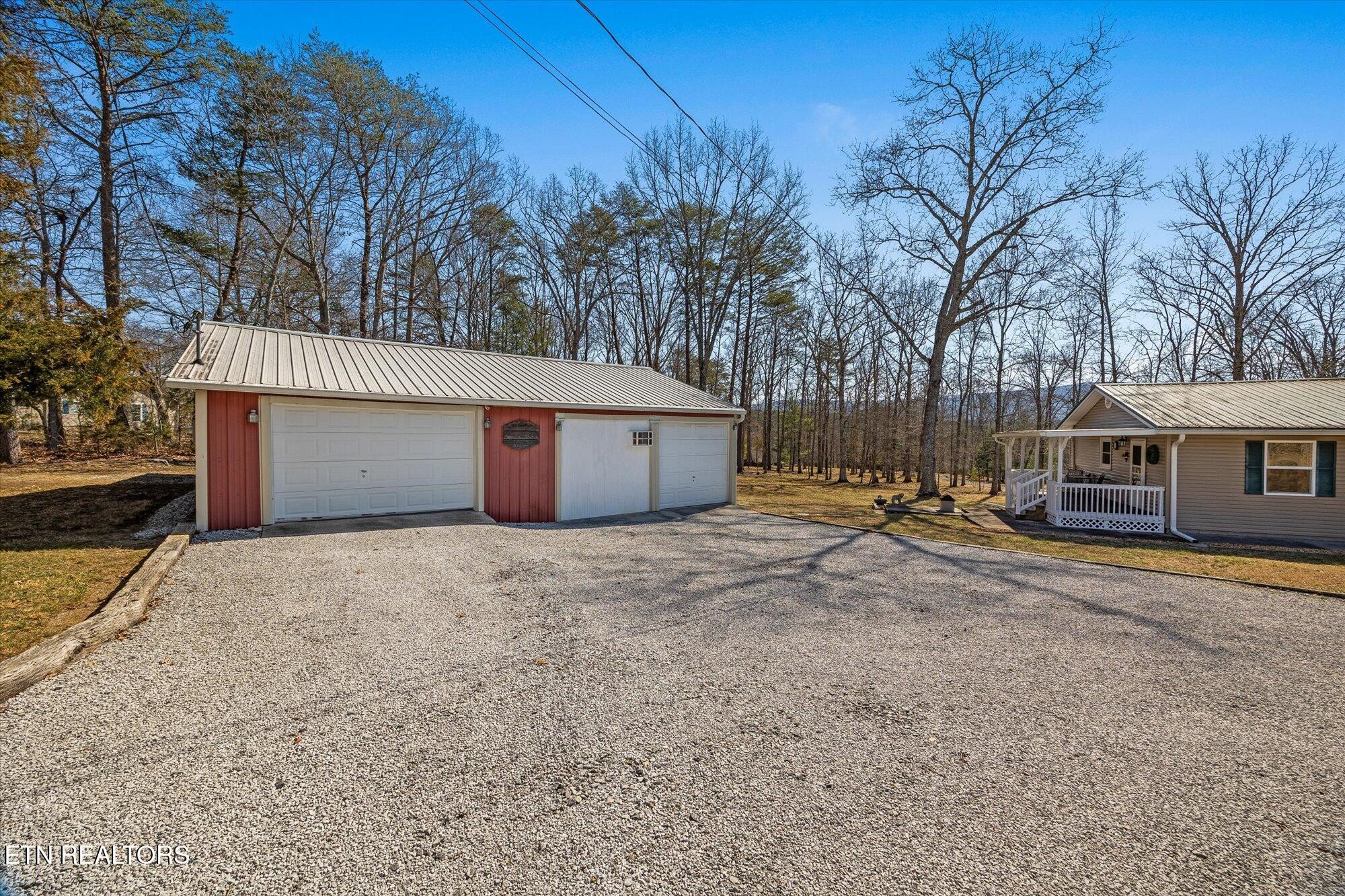 335 Hatler Road Crossville, TN 38555 - Photo 3 of 39