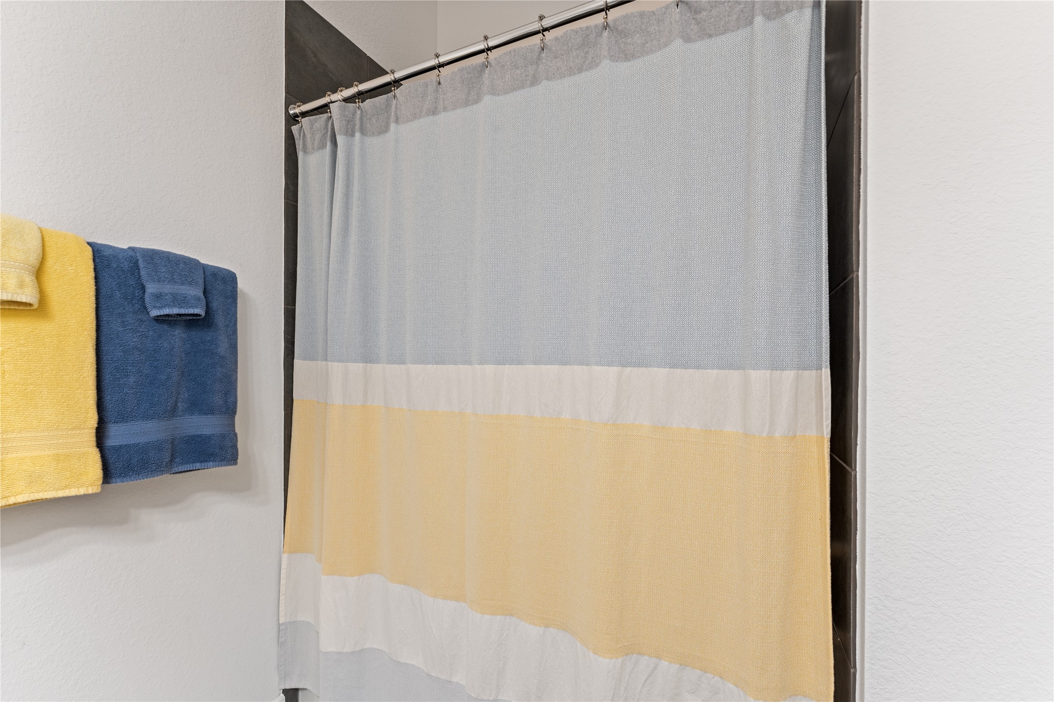 1710 Divino Pass Conroe, TX 77304 - Photo 12 of 40