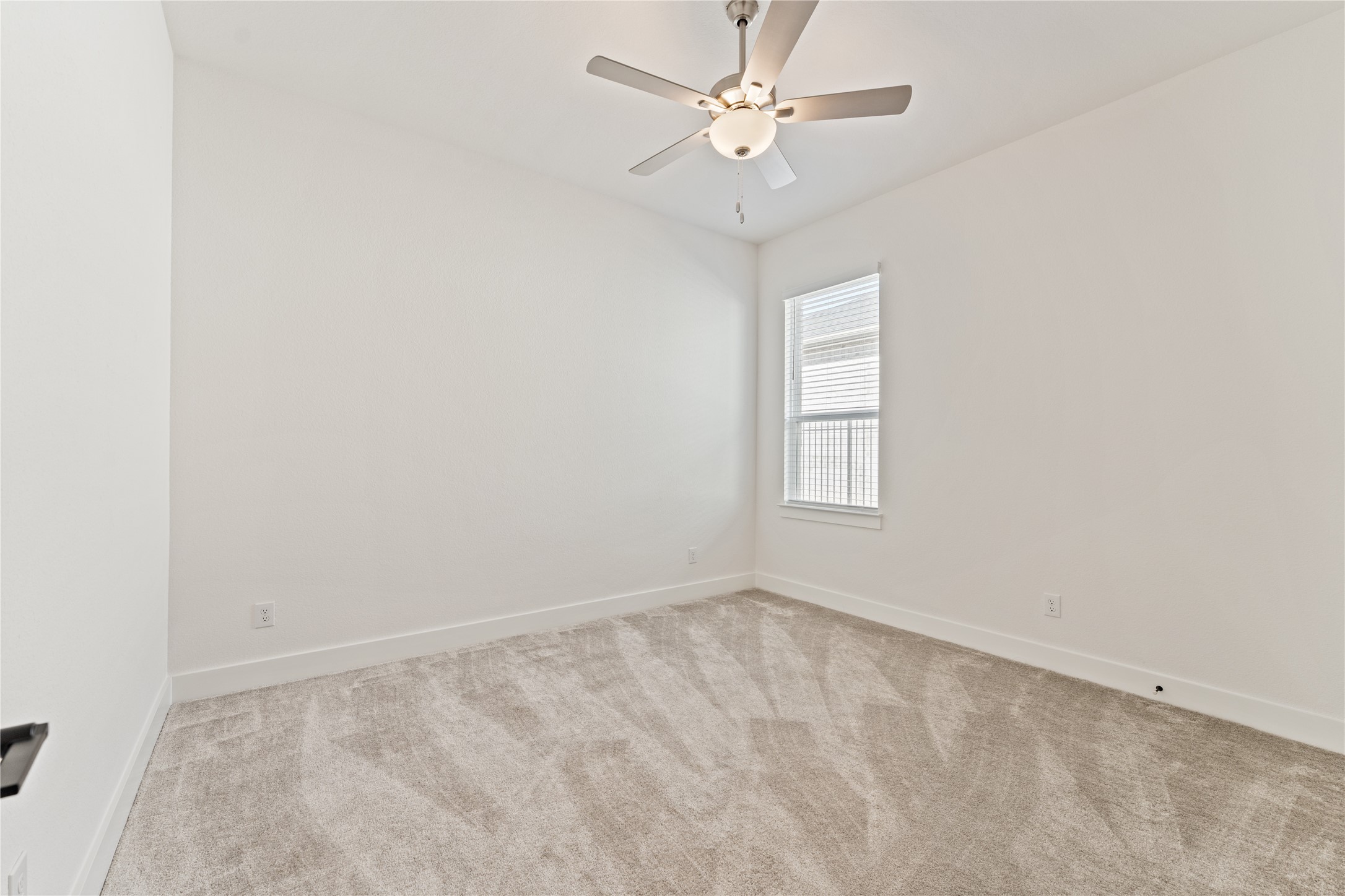 1710 Divino Pass Conroe, TX 77304 - Photo 14 of 40