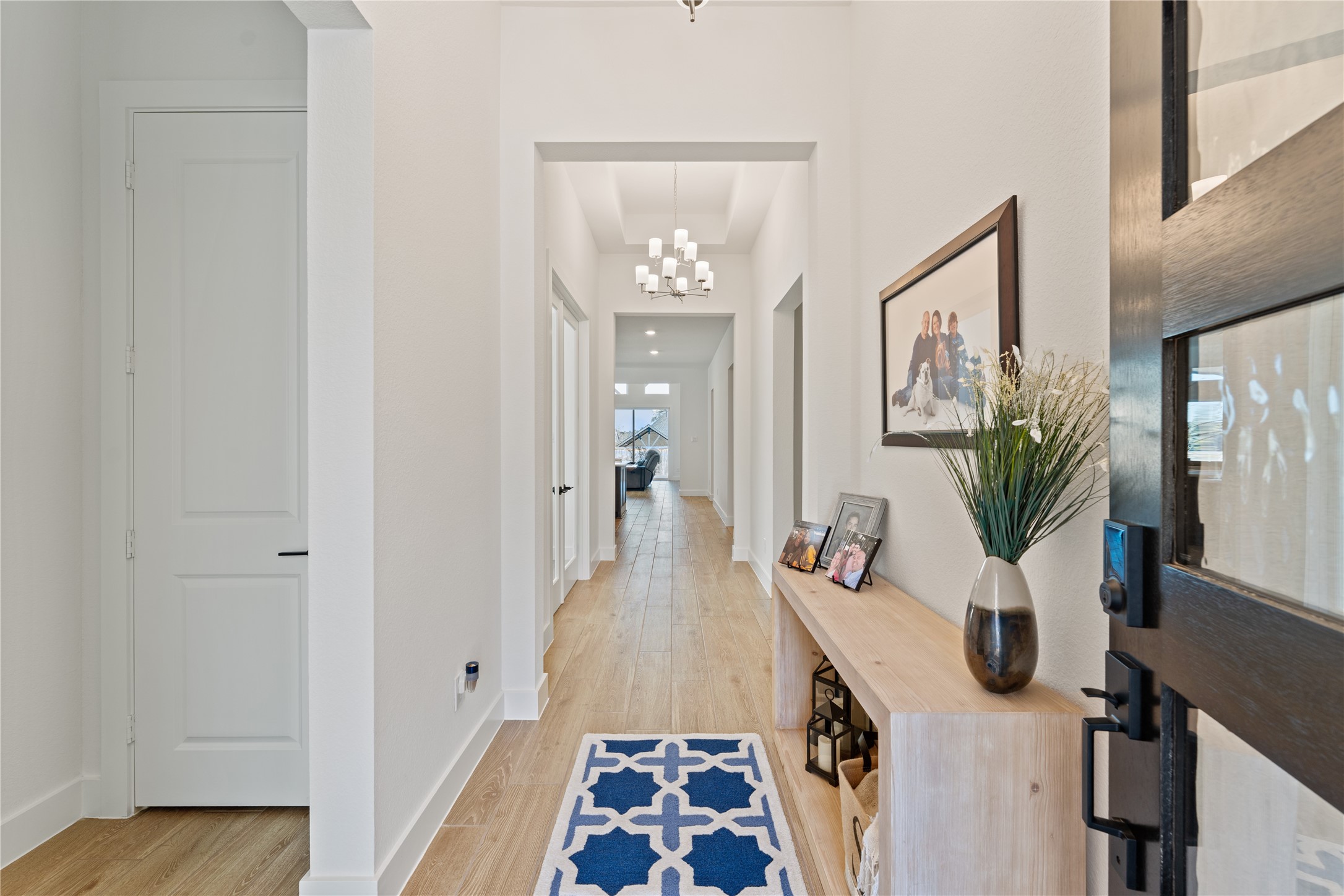 1710 Divino Pass Conroe, TX 77304 - Photo 3 of 40