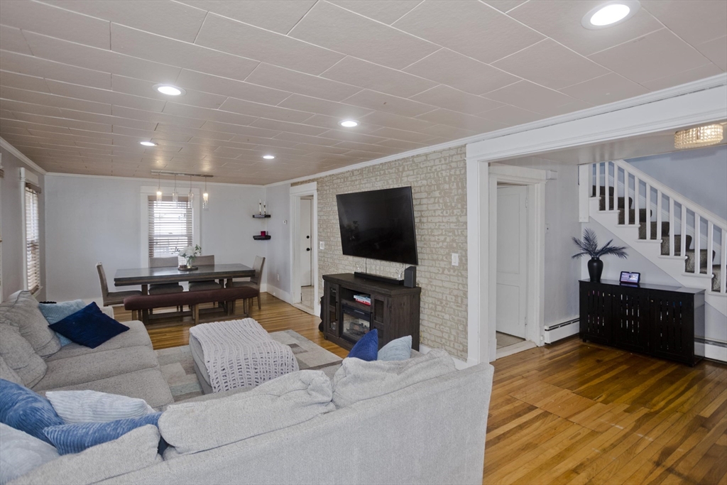 15 Monticello Avenue Springfield, MA 01109 - Photo 19 of 42