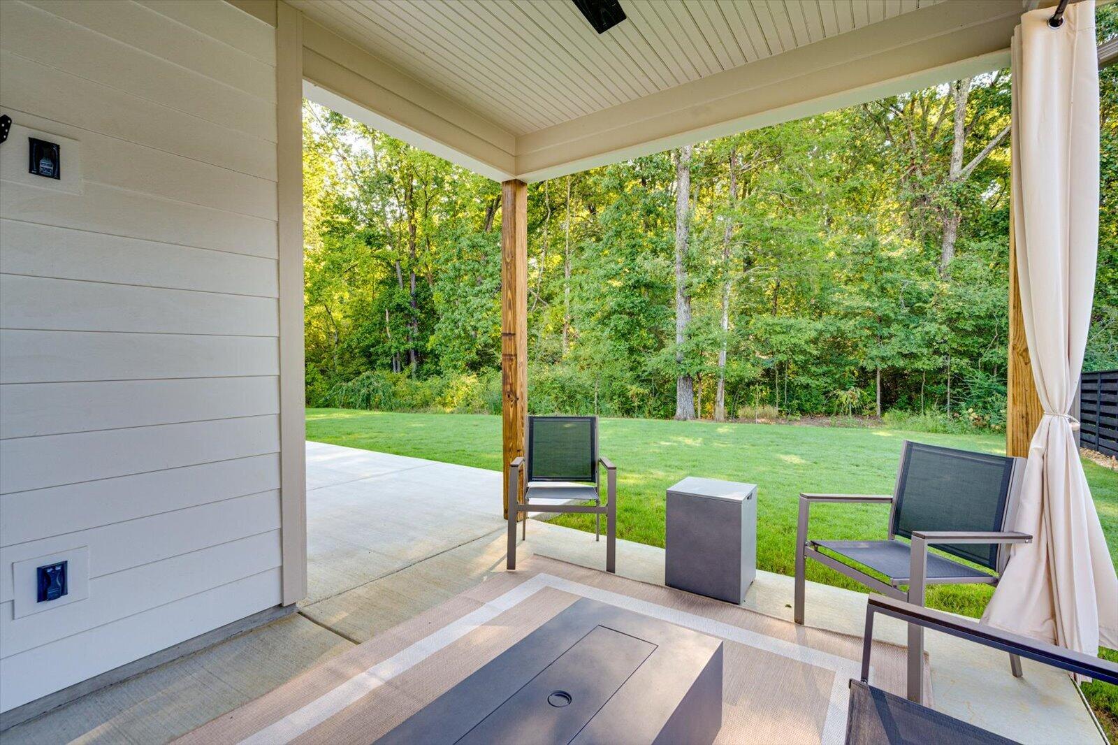 1383 Little Sorrel Road Hixson, TN 37343 - Photo 30 of 40 Back Patio