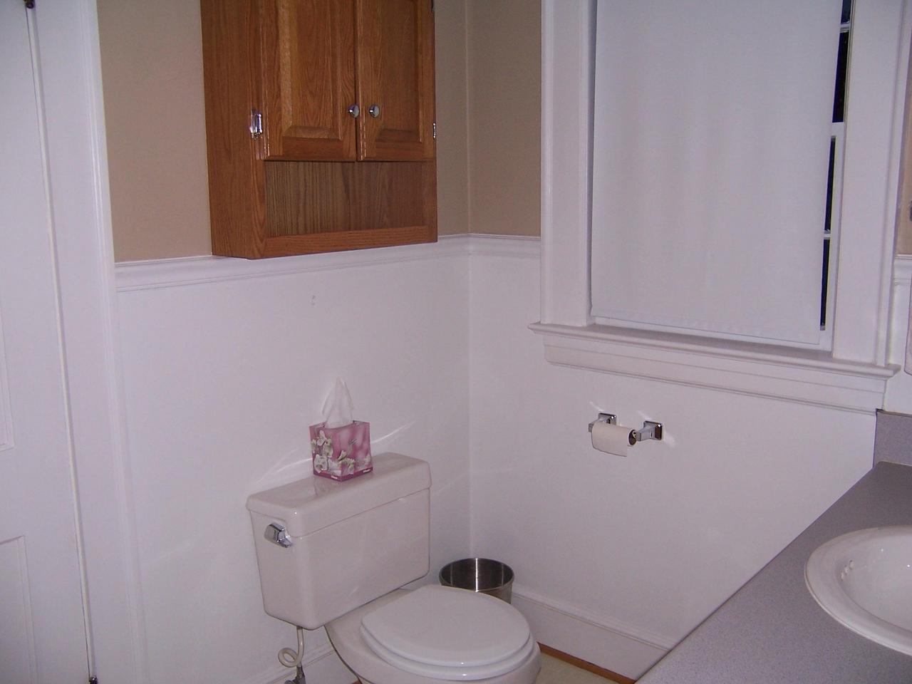 1824 Warrington Road Southwest Roanoke, VA 24015 - Photo 7 of 10 half bath