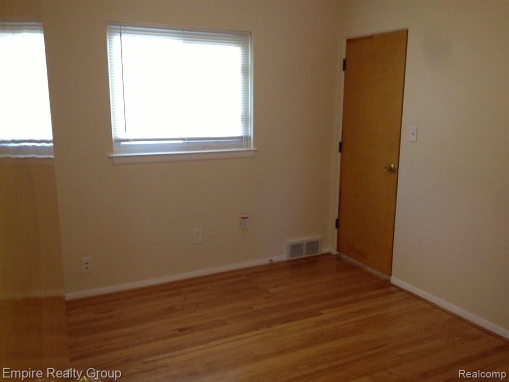 9159 Appleton Avenue Redford, MI 48239 - Photo 11 of 21 Bedroom