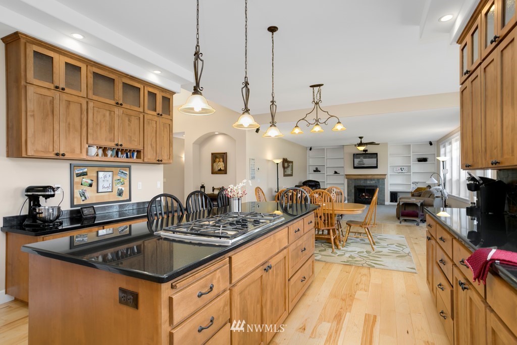 12527 Mundy Loss Road Buckley, WA 98321 - Photo 11 of 40
