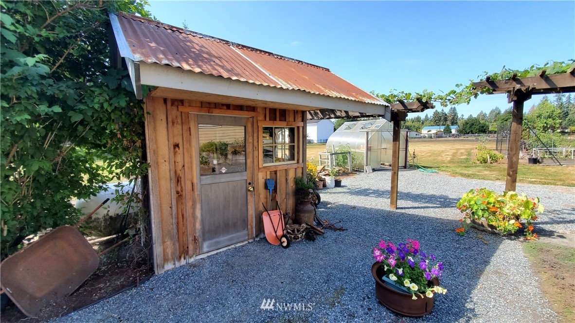 12527 Mundy Loss Road Buckley, WA 98321 - Photo 27 of 40