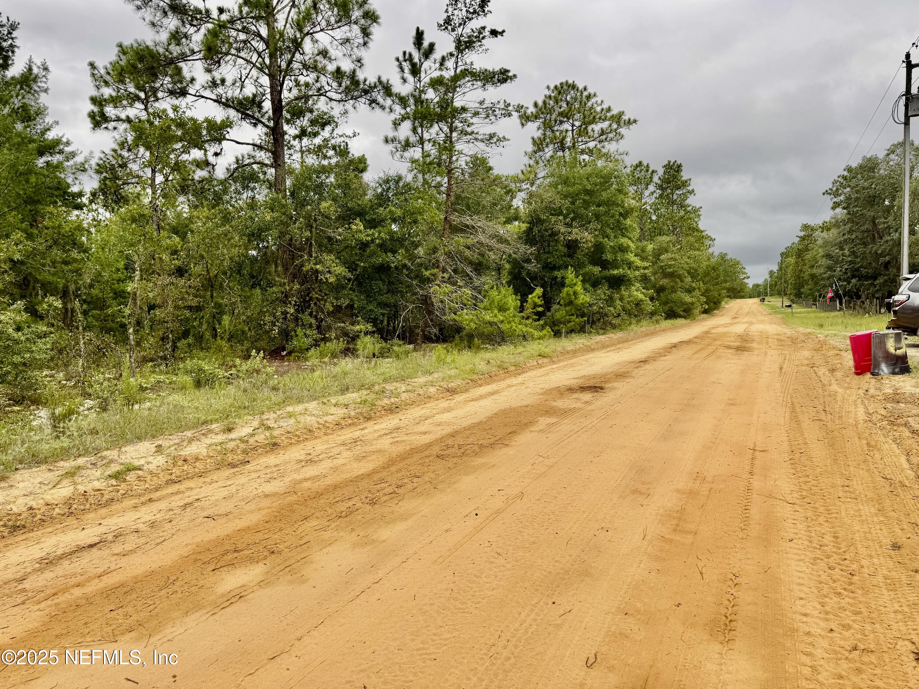 410 Lily Trail Interlachen, FL 32148 - Photo 23 of 24 410 Lily Trl, Interlachen, FL 32148
