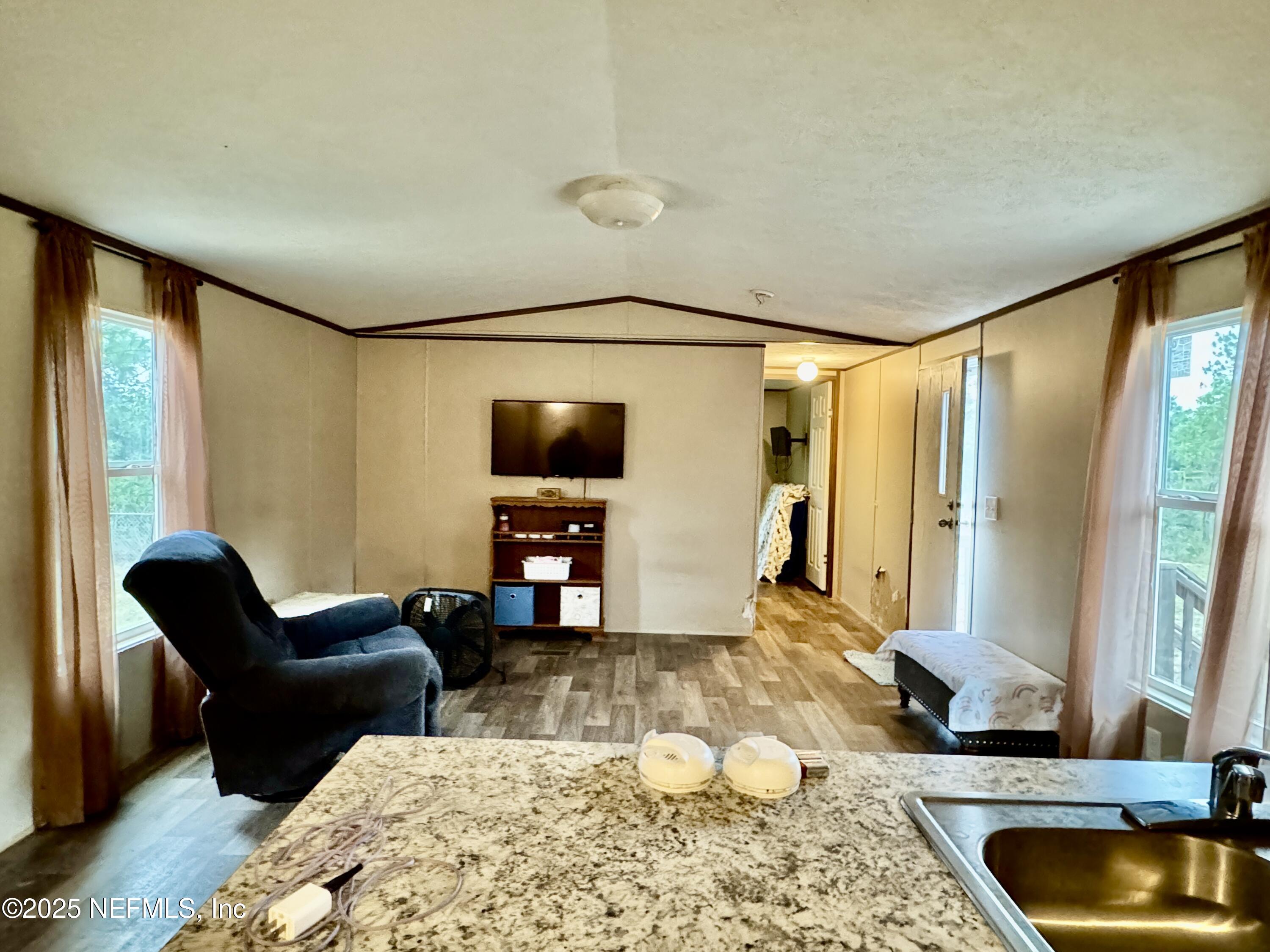 410 Lily Trail Interlachen, FL 32148 - Photo 7 of 24 410 Lily Trl, Interlachen, FL 32148