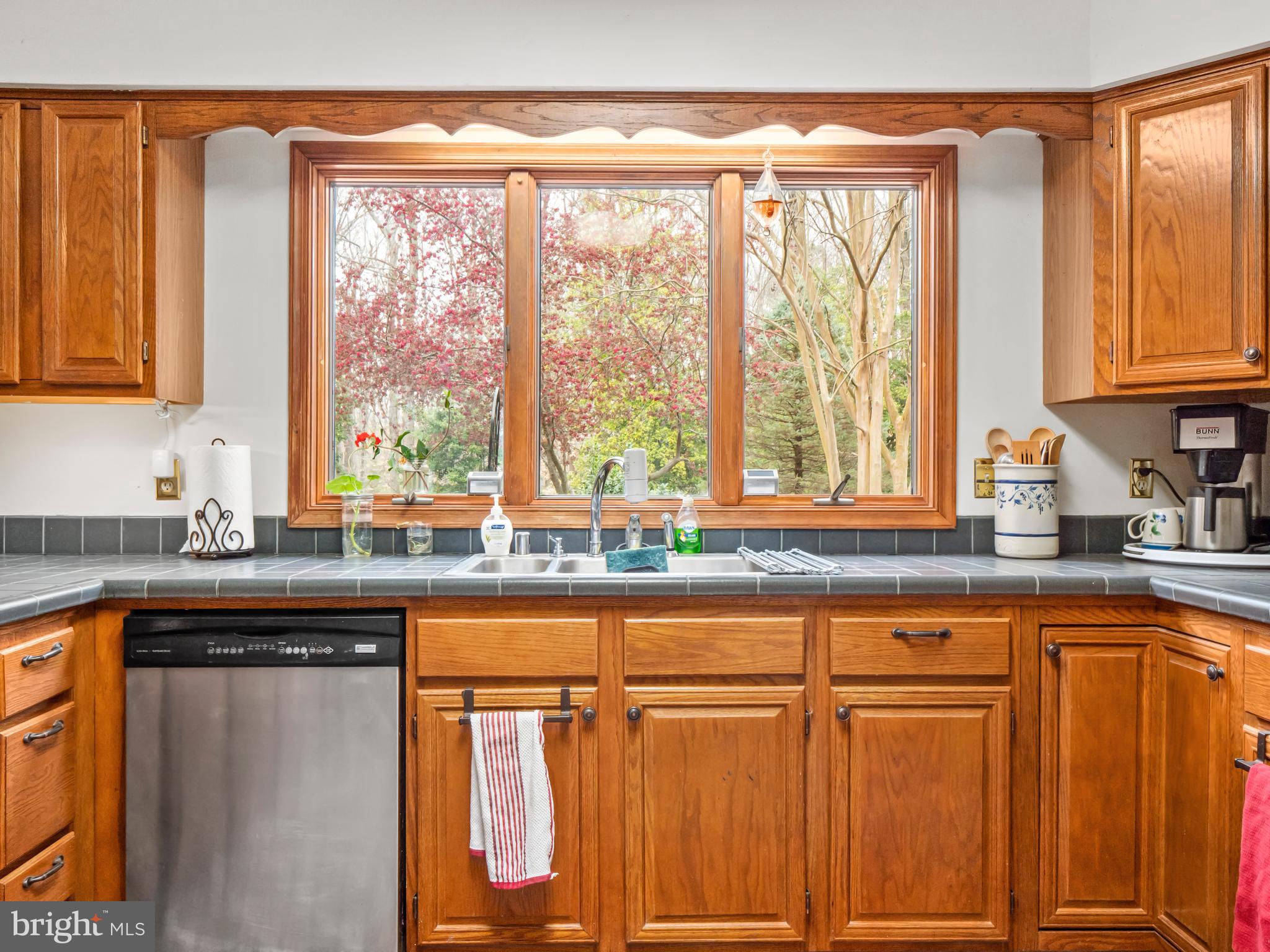 47390 South Snow Hill Manor Road Lexington Park, MD 20653 - Photo 16 of 60 Kitchen