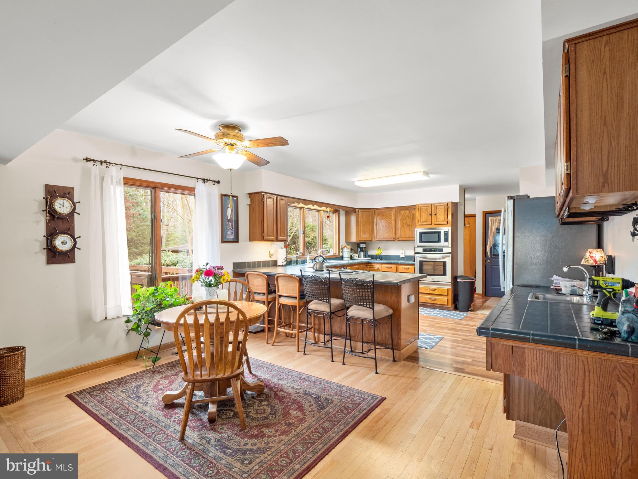 47390 South Snow Hill Manor Road Lexington Park, MD 20653 - Photo 21 of 60 breakfast area