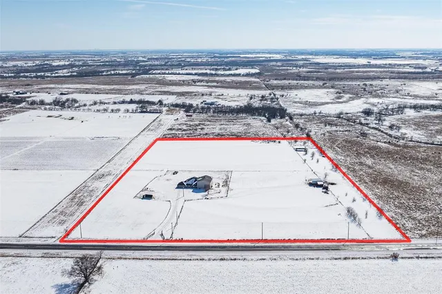 a view of a terrace with seating area
